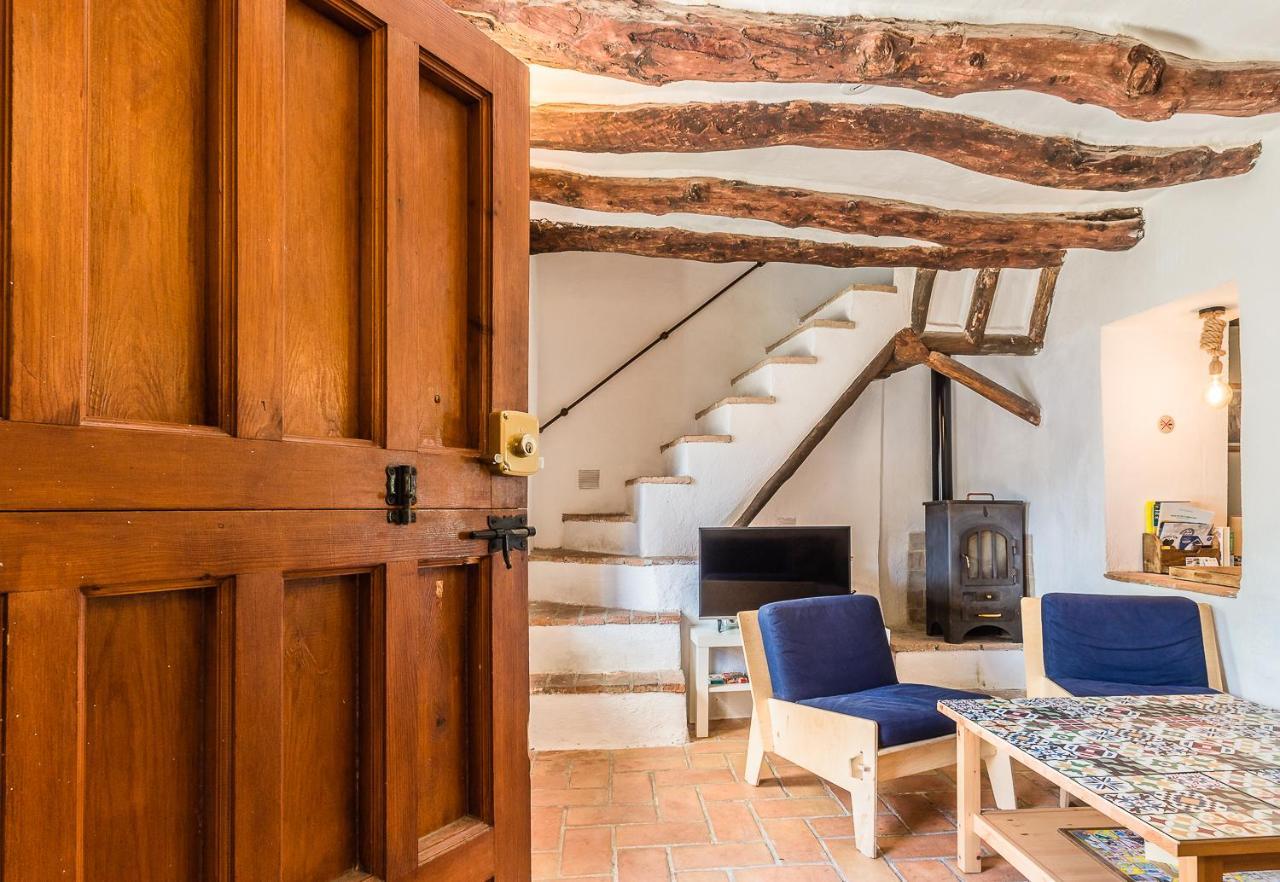 Casa Mundo - 16Th Century Traditional White Village House With Pool Пинос-дель-Валье Экстерьер фото